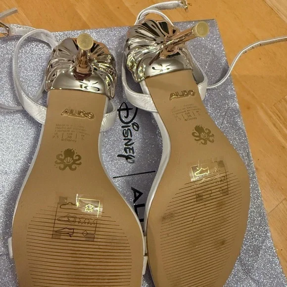 NWT In Box Disney x Aldo 3.5 inch Strappy Heel Metal Heel size 7.5 - Picture 5 of 9